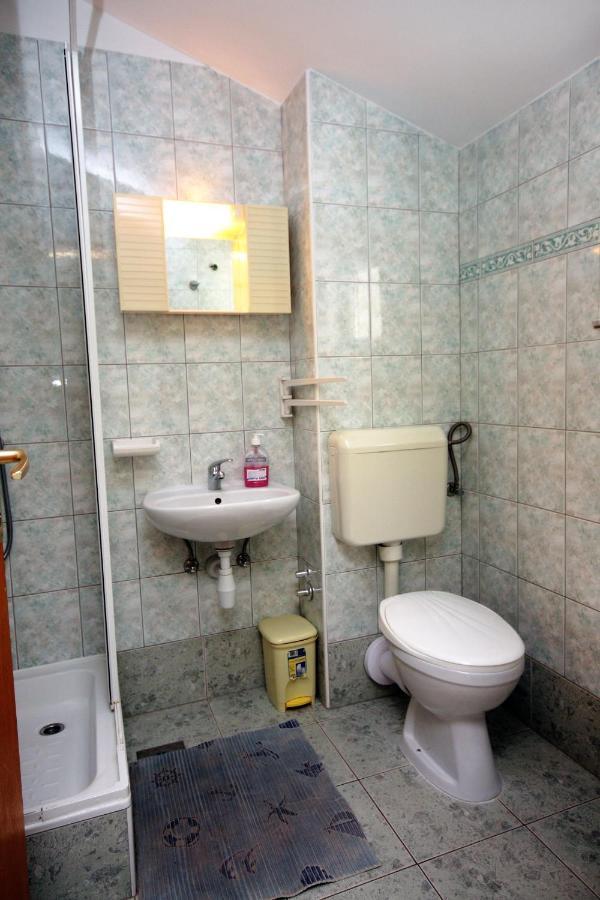 Studio Balica Rat 4868H Celina Luaran gambar